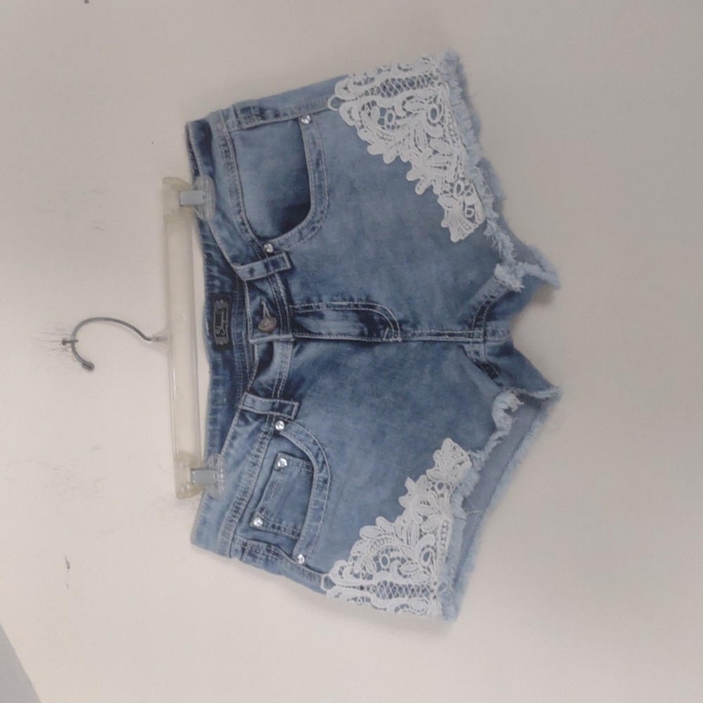 Shyanne denim jean shorts Size 33 blue lace & rhinestone-trimmed frayed